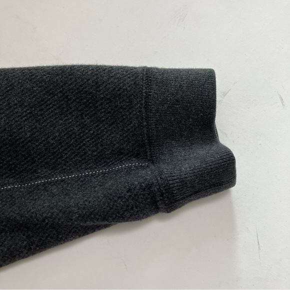 TOMMY BAHAMA reversible quarter zip - Picture 3 of 9